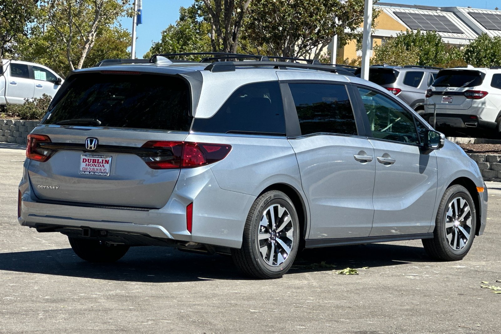 New 2026 Honda Odyssey EX-L image 4