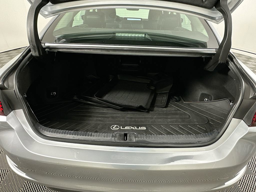 Used 2024 Lexus ES 350 Ultra Luxury w/ Accessory Package (Z2) image 27