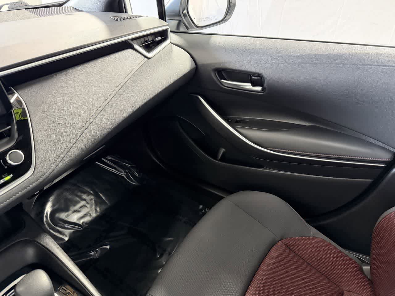 Used 2024 Toyota Corolla SE FWD image 25