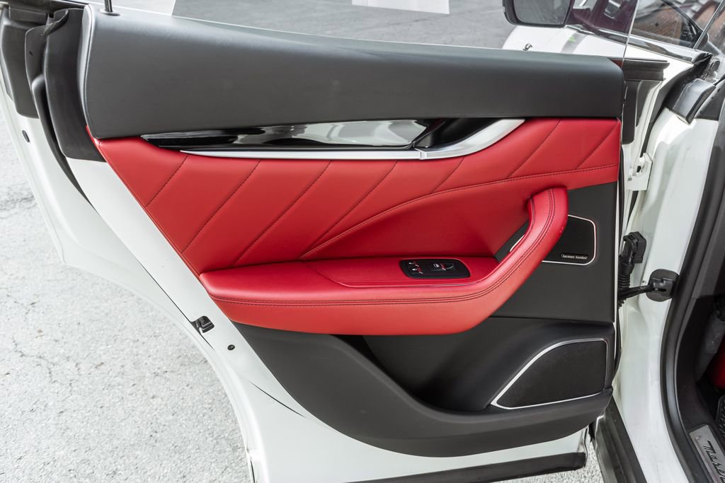 Used 2022 Maserati Levante GT image 34