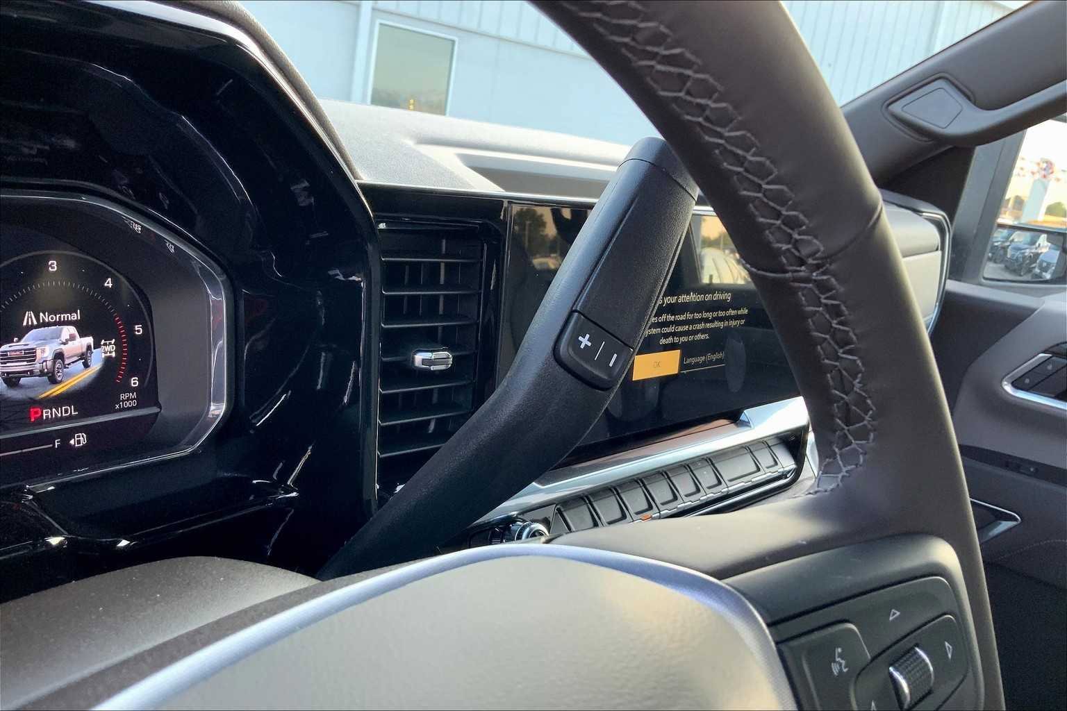 New 2025 GMC Sierra 2500 SLT w/ SLT Premium Package image 6