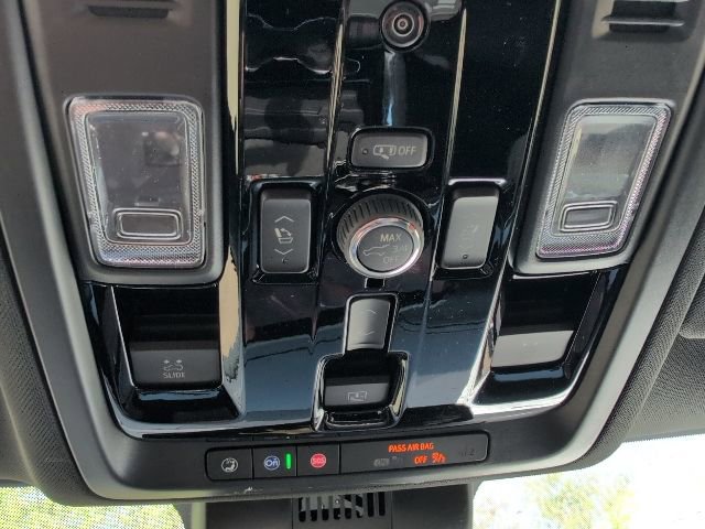 New 2026 Chevrolet Suburban RST w/ RST Capability Package image 31