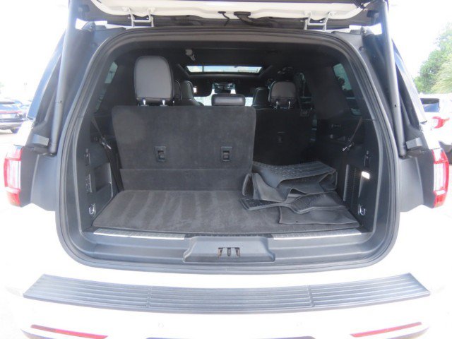 Used 2020 Lincoln Navigator Reserve w/ Equipment Group 208A Reserve AWD/4WD image 12