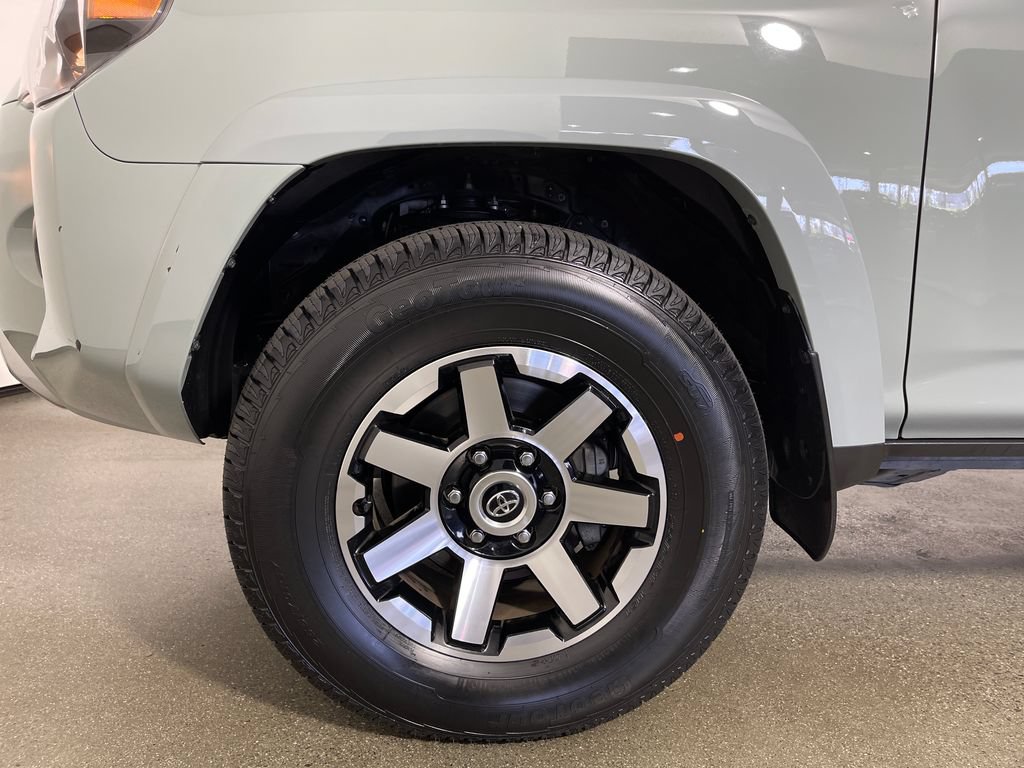 Certified 2023 Toyota 4Runner TRD Off-Road Premium w/ Off Road Premium Plus Package AWD/4WD image 11