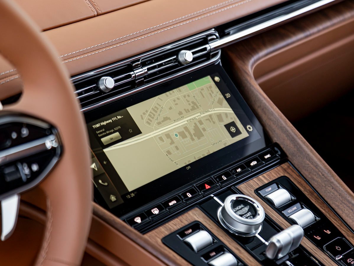 Used 2026 Aston Martin DB12 Convertible RWD image 19