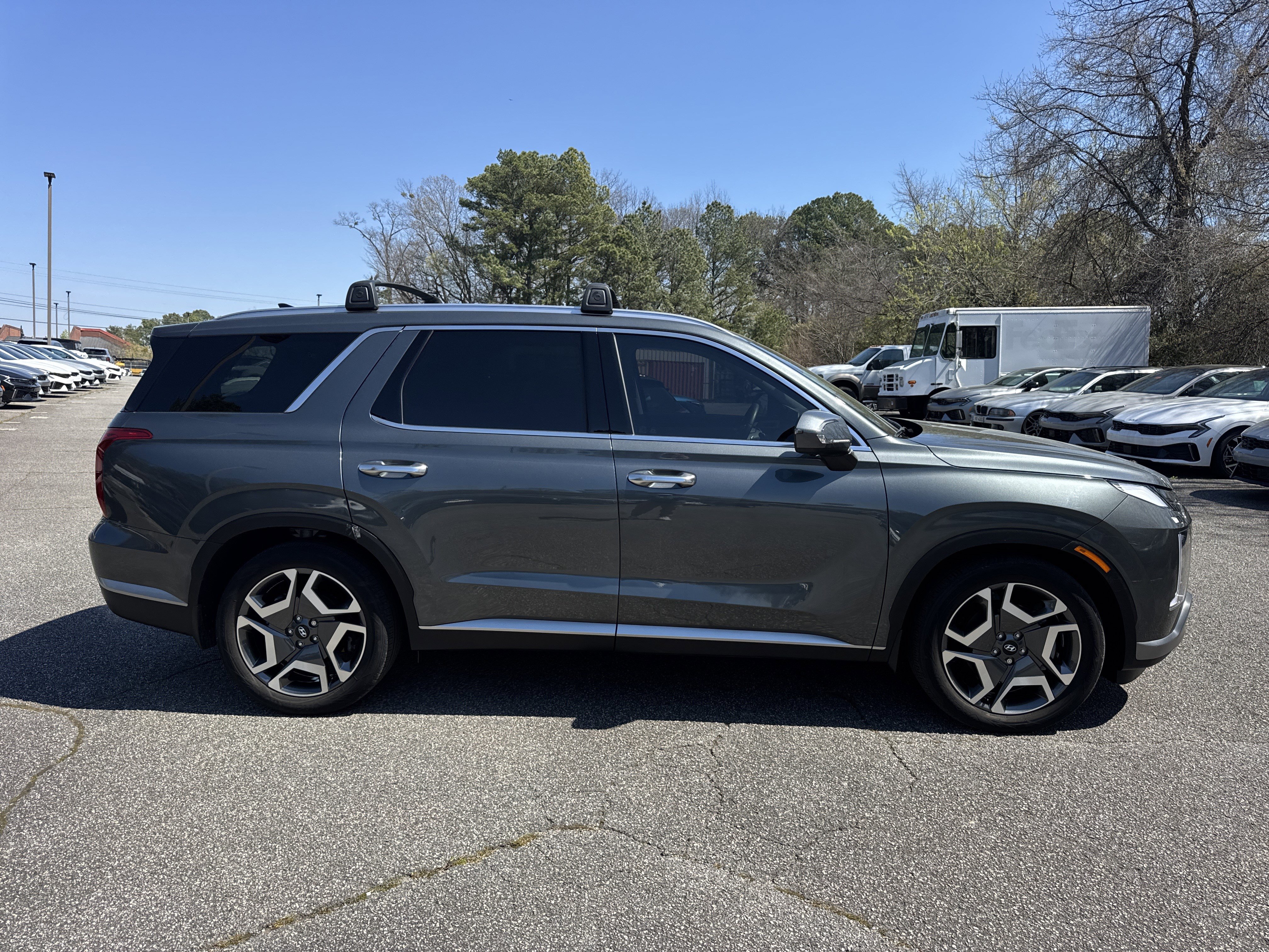 Used 2024 Hyundai Palisade SEL w/ Premium Package image 8