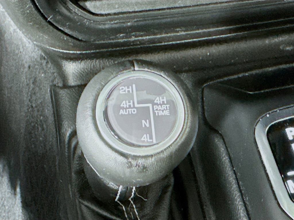 Used 2023 Jeep Wrangler Unlimited Sahara w/ Cold Weather Group image 5