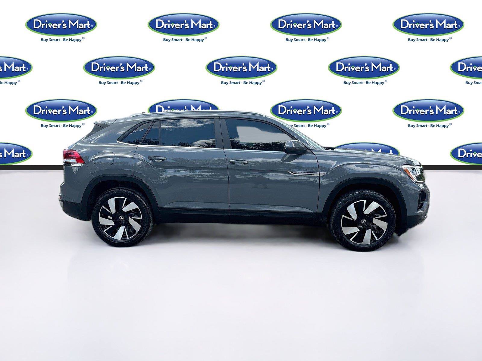 Used 2025 Volkswagen Atlas Cross Sport SE FWD image 8