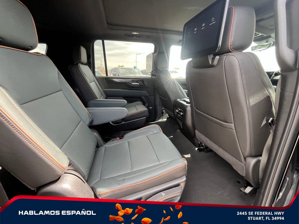 New 2026 GMC Yukon XL AT4 w/ AT4 Premium Plus Package AWD/4WD image 19
