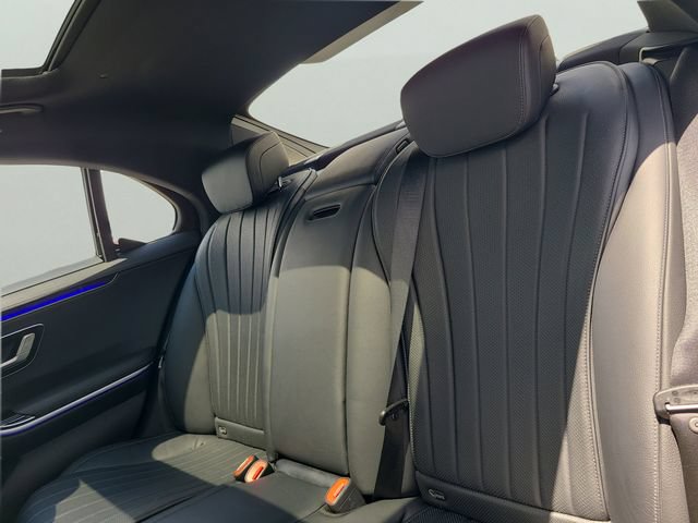 Used 2023 Mercedes-Benz S 580 4MATIC Sedan w/ AMG Line image 7