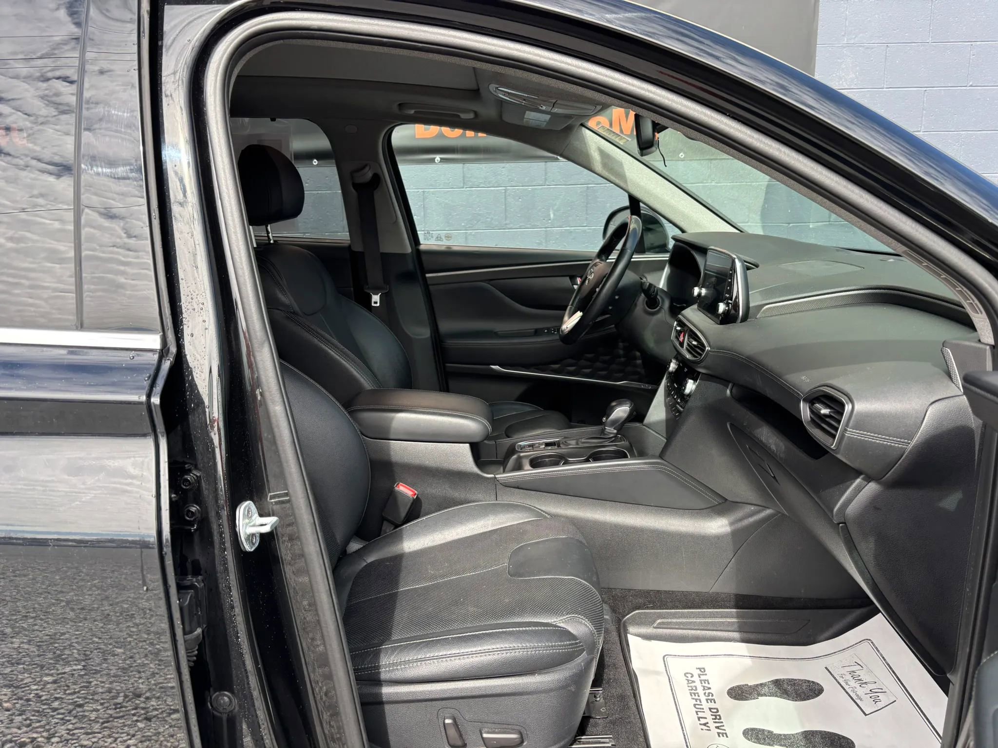 Used 2019 Hyundai Santa Fe Limited w/ Cargo Package image 15