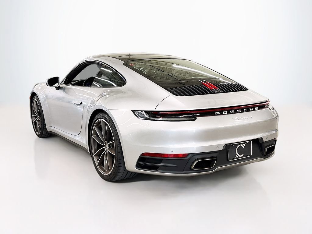 Used 2022 Porsche 911 Carrera RWD image 3