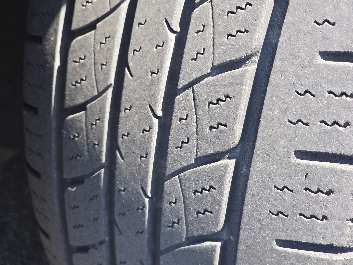 Used 2023 Chrysler Pacifica Touring-L FWD image 17