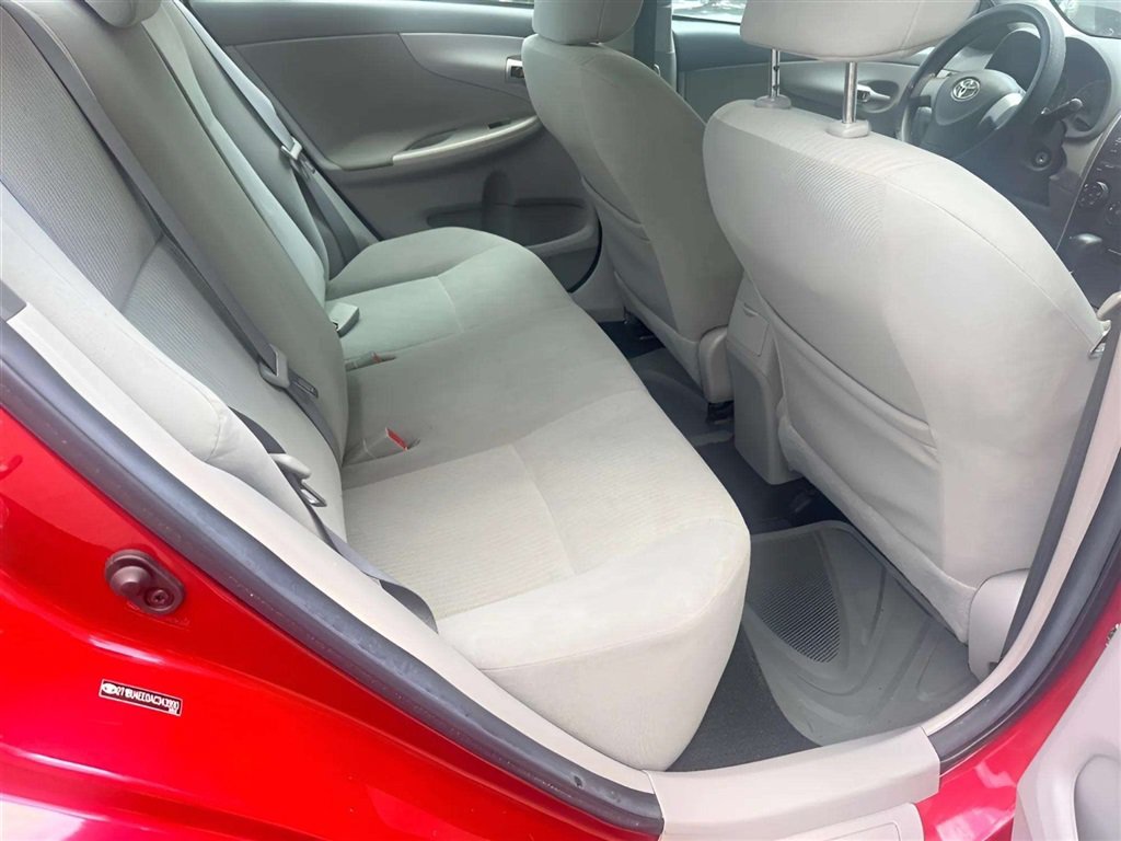 Used 2010 Toyota Corolla FWD image 9