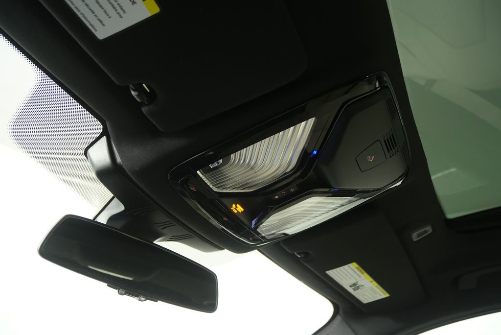 Certified 2023 BMW 530i w/ Premium Package image 22