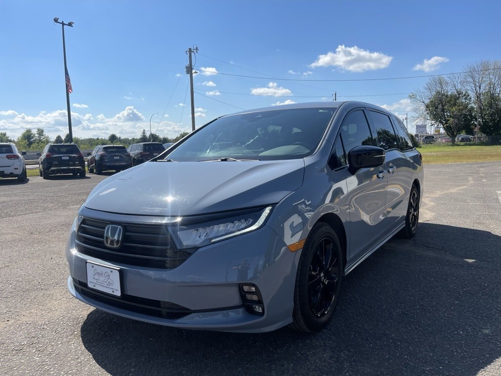 Used 2024 Honda Odyssey Sport image 11