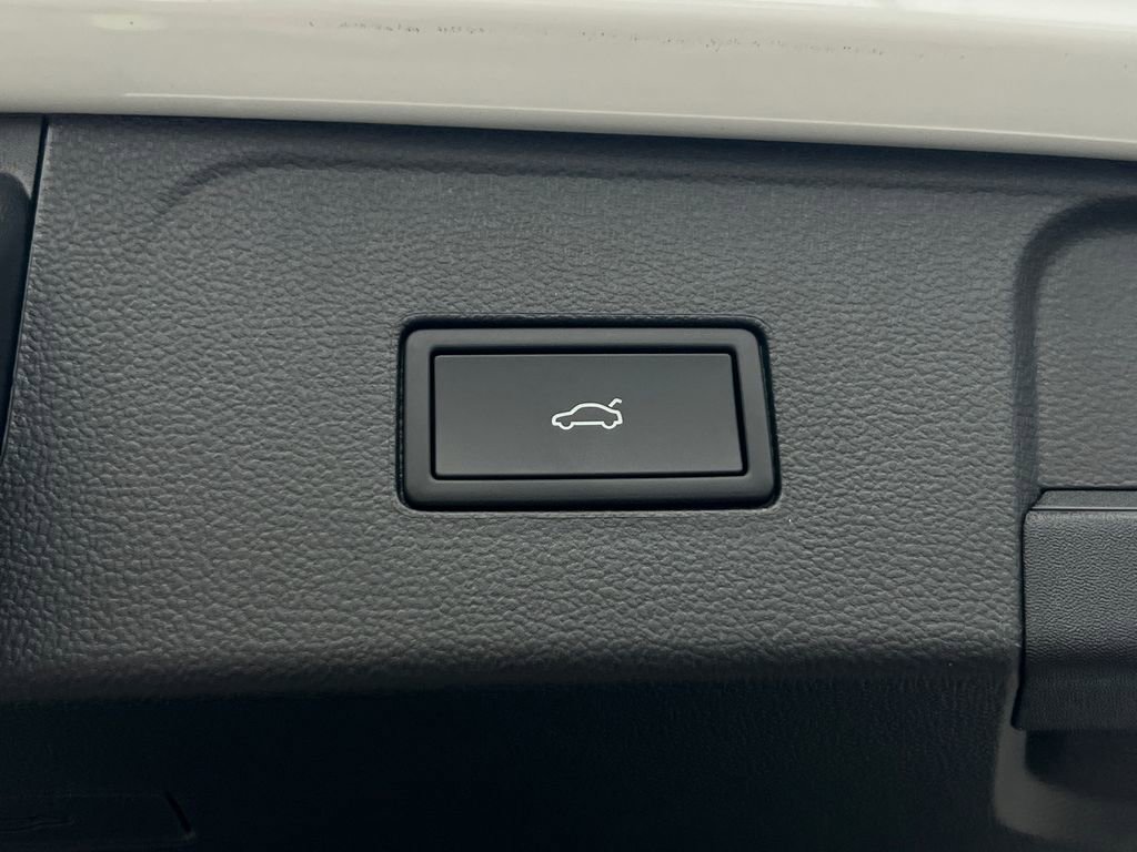 New 2026 Volkswagen Atlas SEL image 15