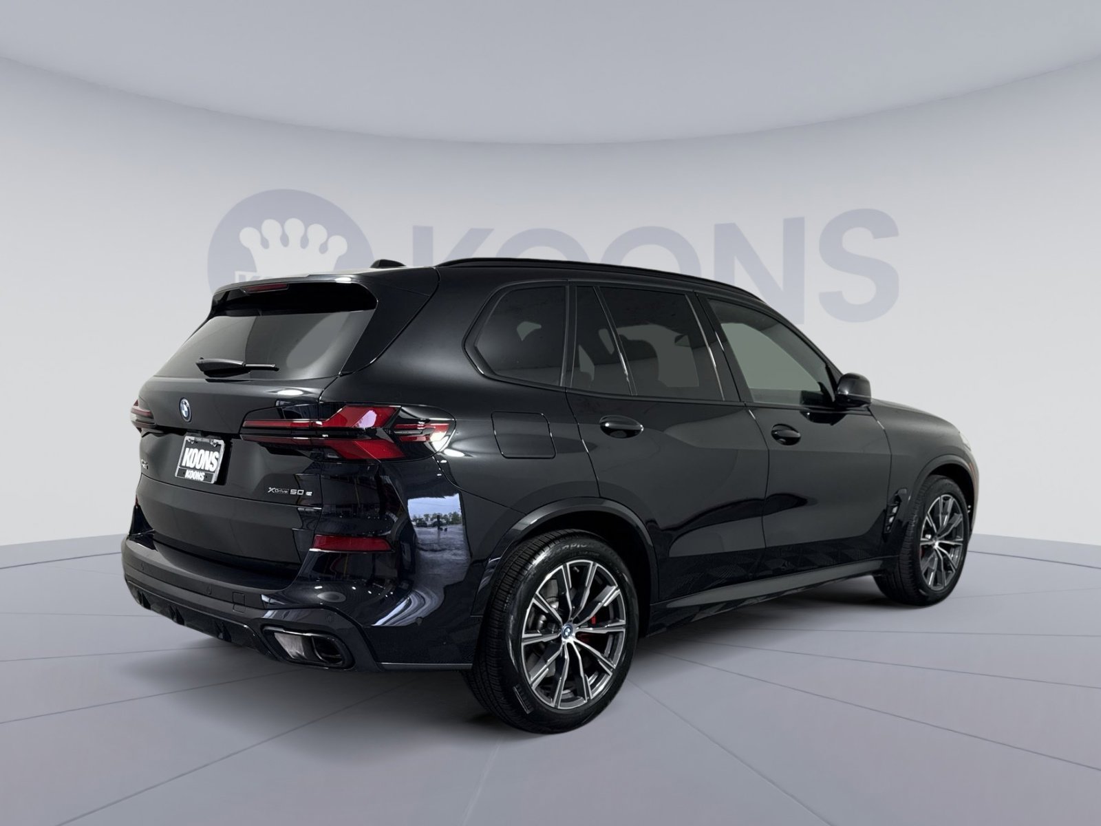 Used 2025 BMW X5 xDrive50e w/ M Sport Package AWD/4WD image 7