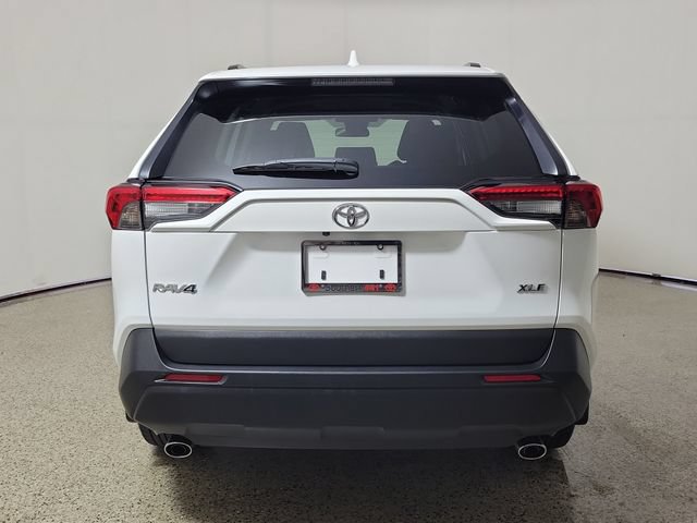 Used 2025 Toyota RAV4 XLE FWD image 6