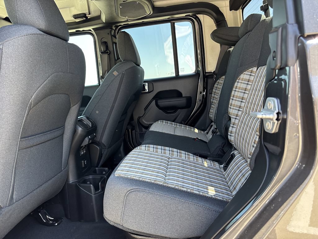 New 2026 Jeep Gladiator Sport AWD/4WD image 23