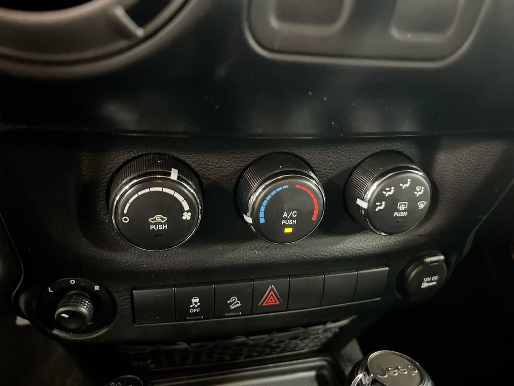 Used 2012 Jeep Wrangler Sport AWD/4WD image 15