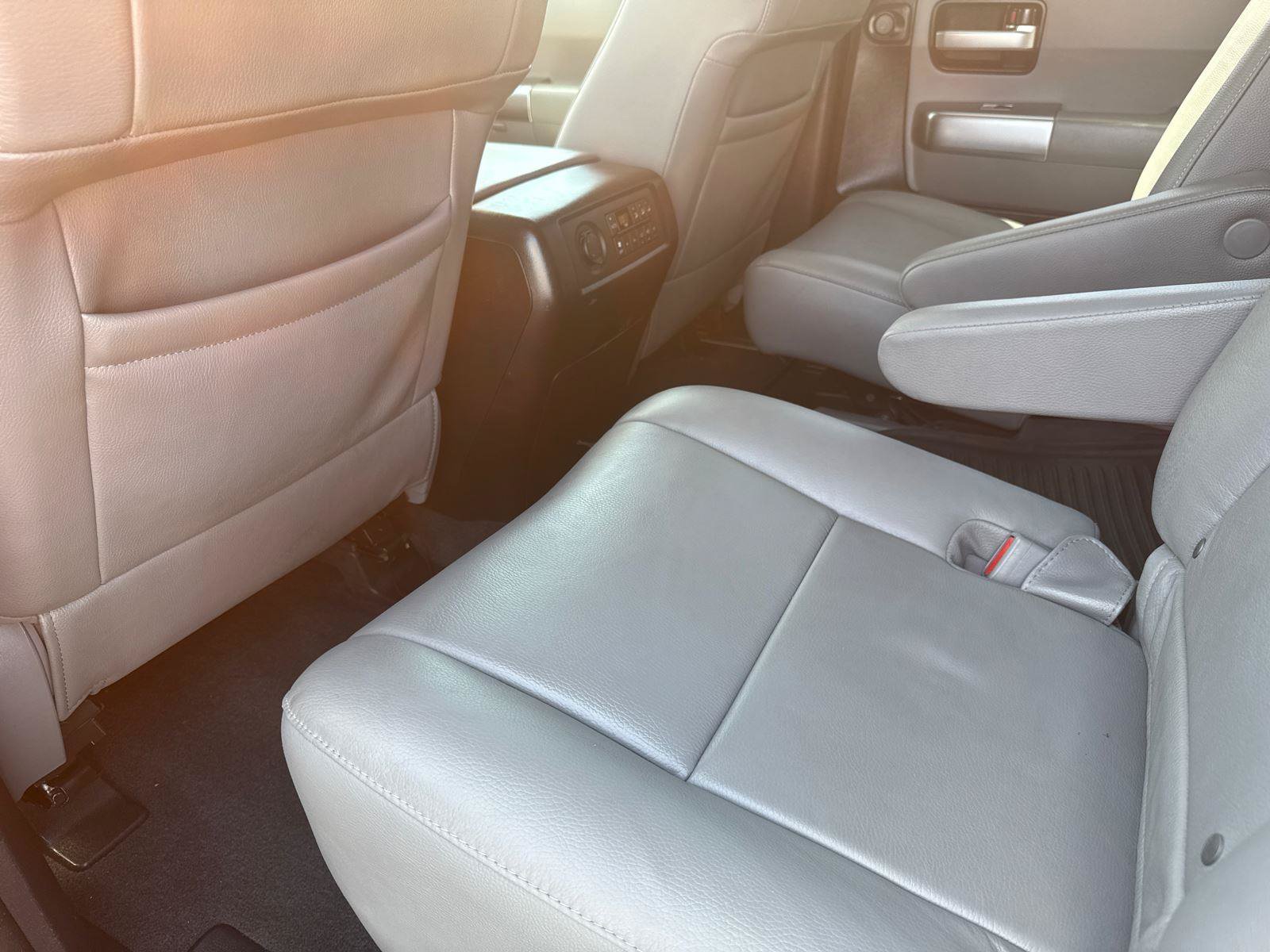 Used 2019 Toyota Sequoia Limited w/ Safety & Convenience Package AWD/4WD image 26