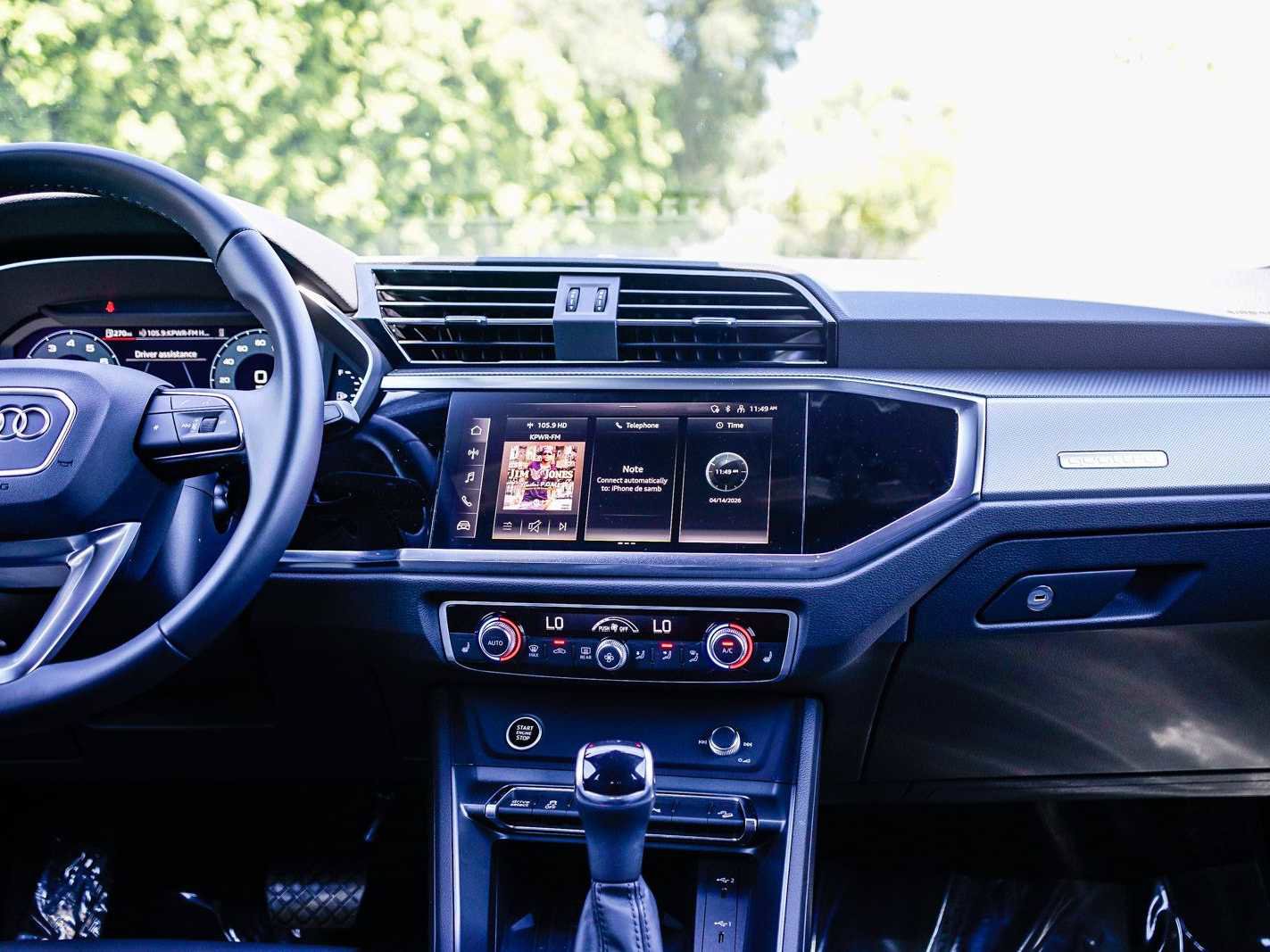 Used 2025 Audi Q3 2.0T Premium w/ Convenience Package image 13