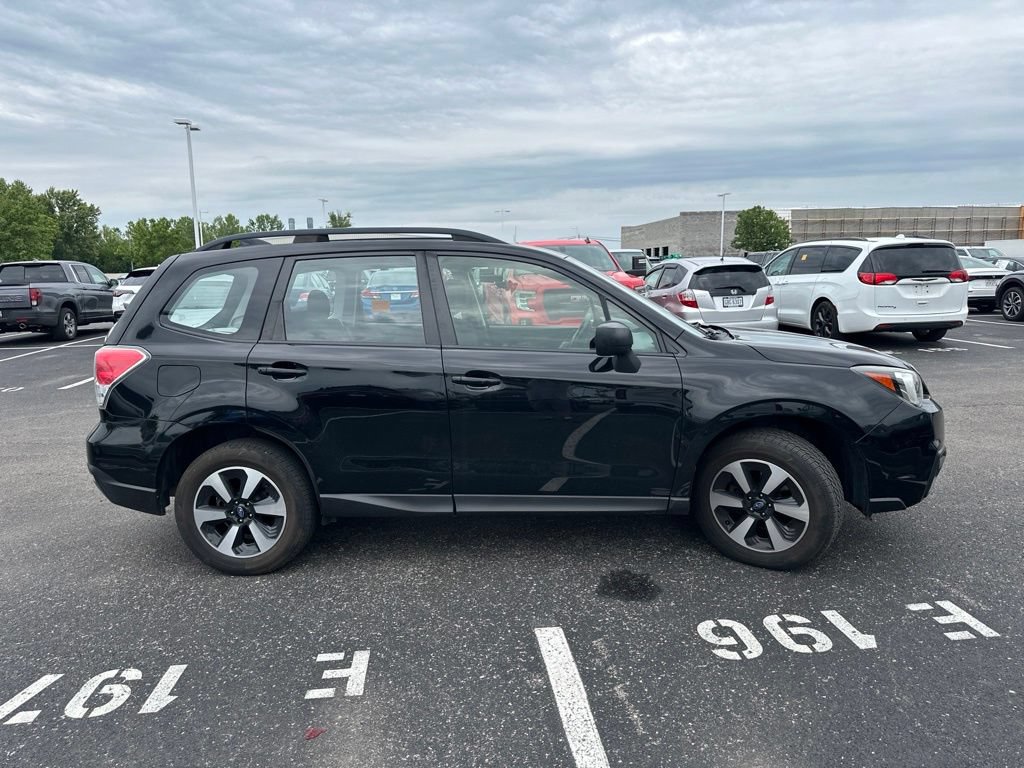 Used 2017 Subaru Forester 2.5i w/ Alloy Wheel Package AWD/4WD image 12