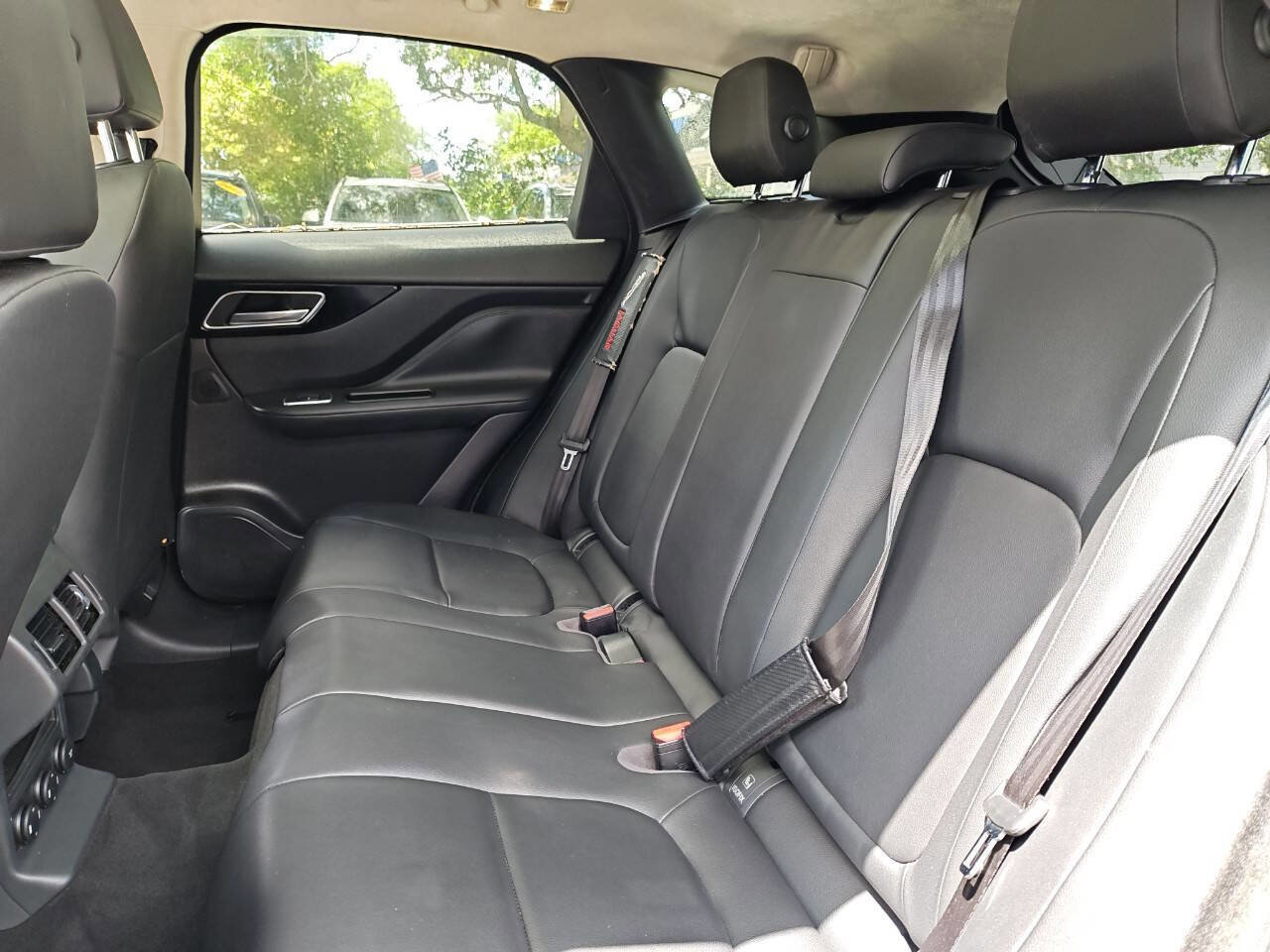 Used 2019 Jaguar F-PACE AWD/4WD image 52