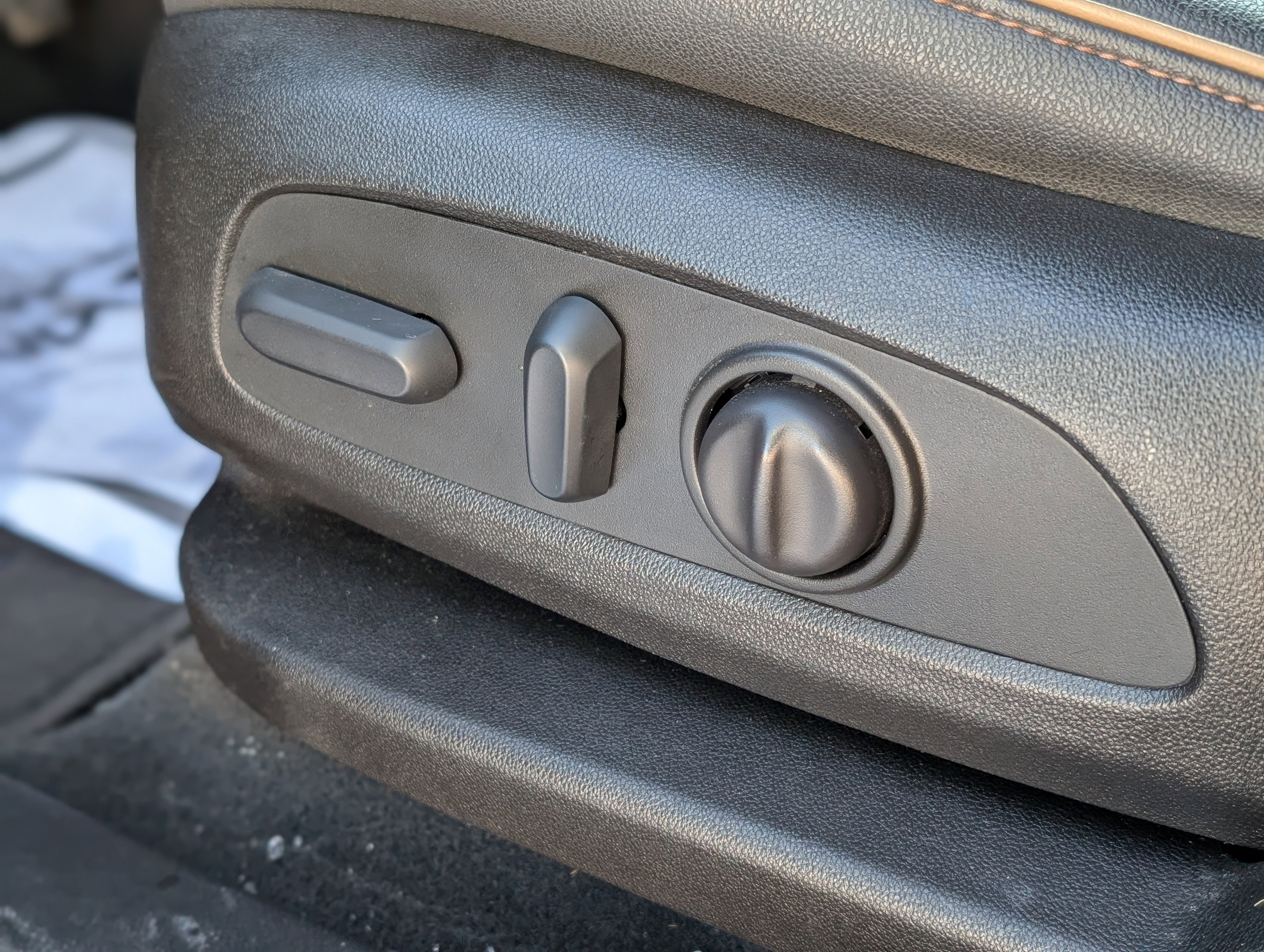 Certified 2022 Chevrolet Blazer Premier image 32