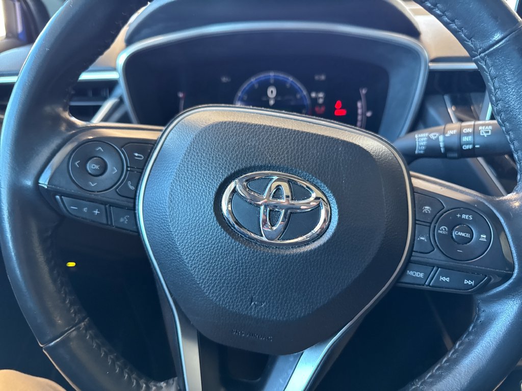 Used 2024 Toyota Corolla Cross XLE w/ Convenience Package AWD/4WD image 33