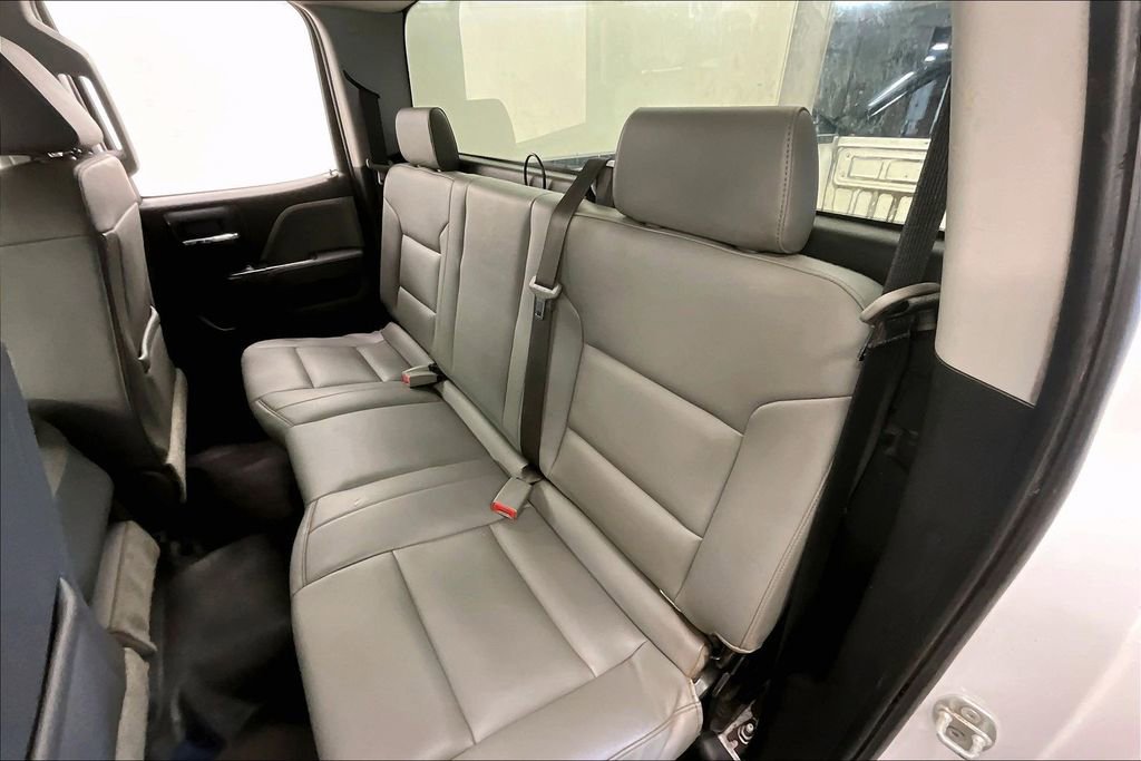 Used 2018 Chevrolet Silverado 2500 W/T w/ WT Convenience Package AWD/4WD image 22