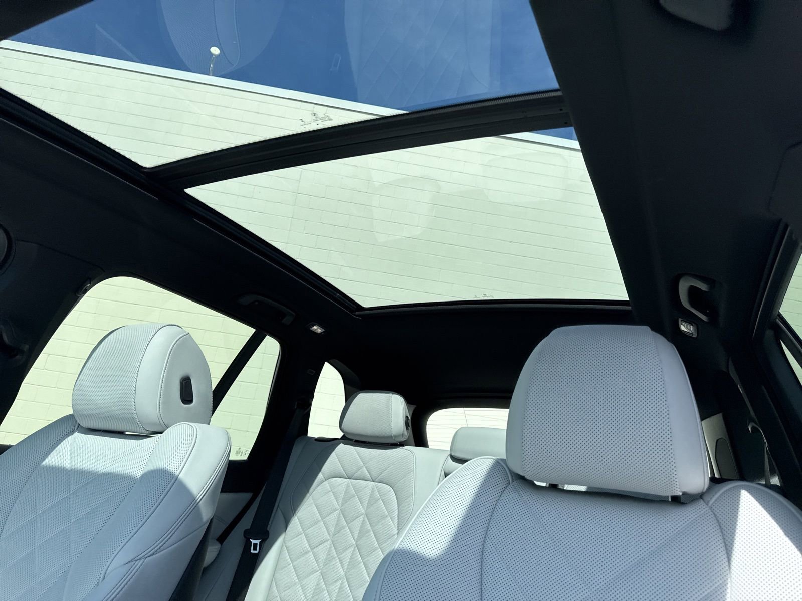 Used 2024 BMW X5 sDrive40i w/ Premium Package image 35