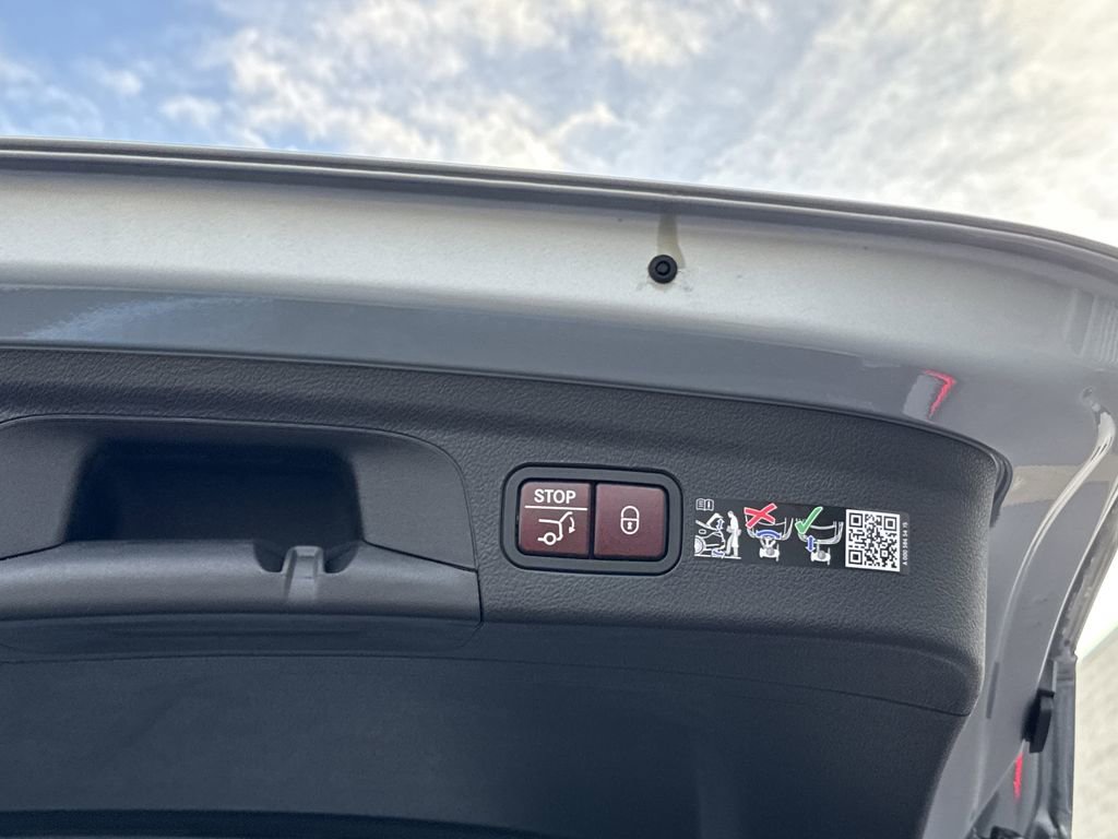 New 2026 Mercedes-Benz GLE 53 AMG 4MATIC image 16