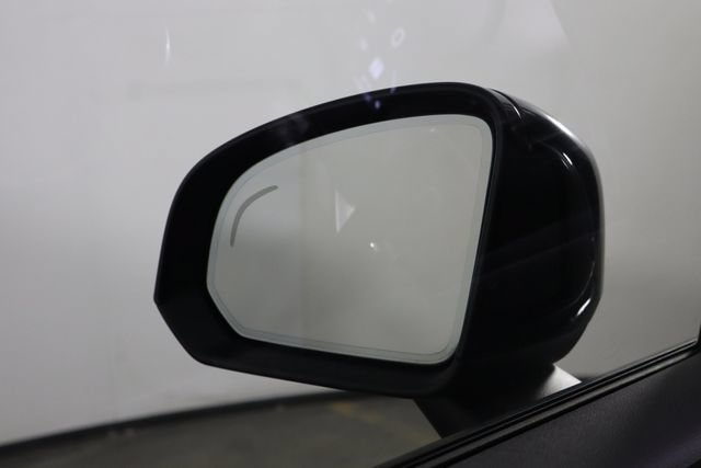 Used 2022 Volvo XC40 T5 Momentum AWD/4WD image 41