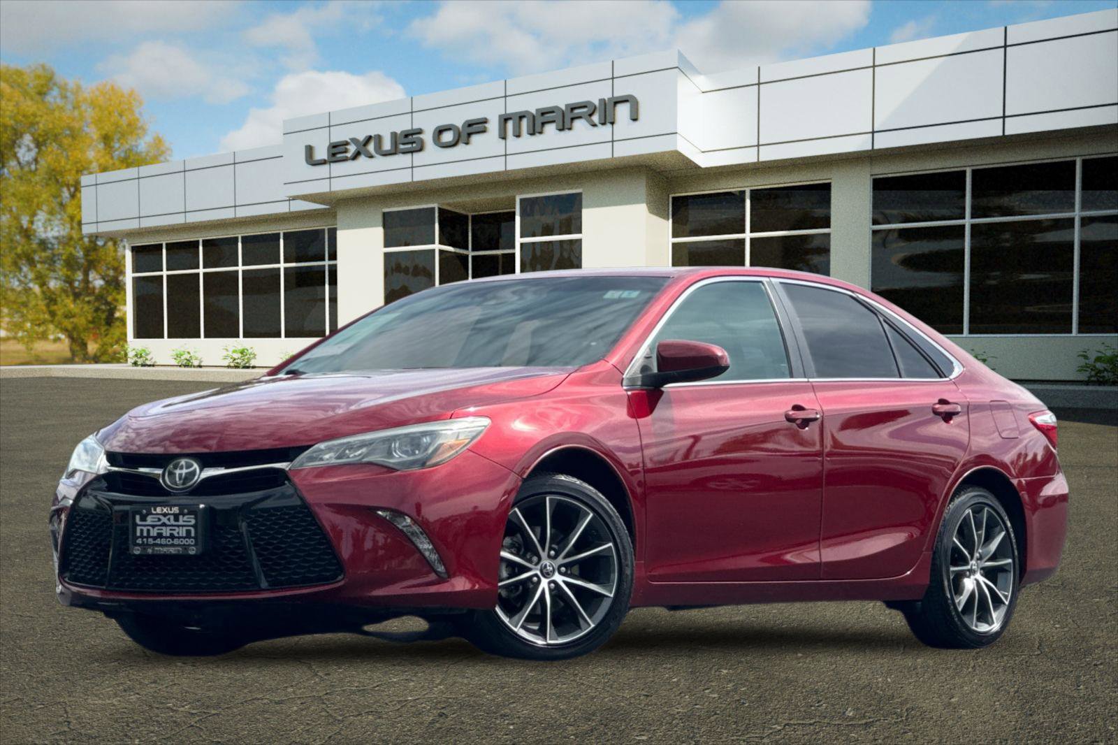 Used 2015 Toyota Camry XSE w/ Advanced Technology Package FWD image 1