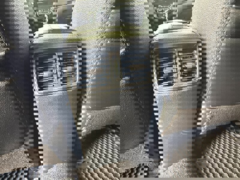 Used 2018 Nissan Rogue SL image 26