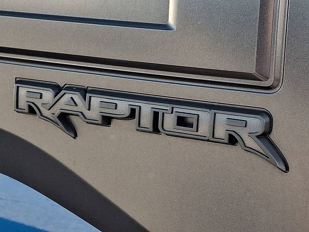 Used 2018 Ford F150 Raptor w/ Exterior Graphics Package image 25