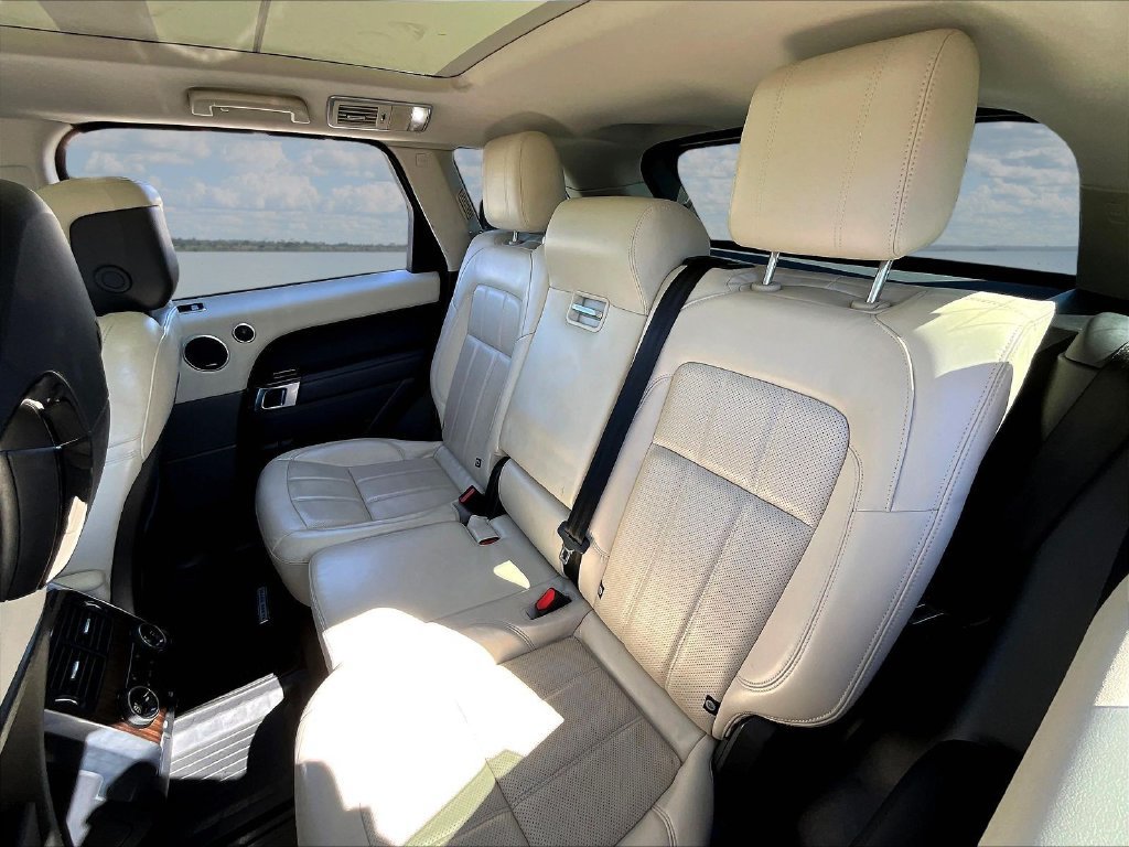 Used 2020 Land Rover Range Rover Sport HSE AWD/4WD image 22