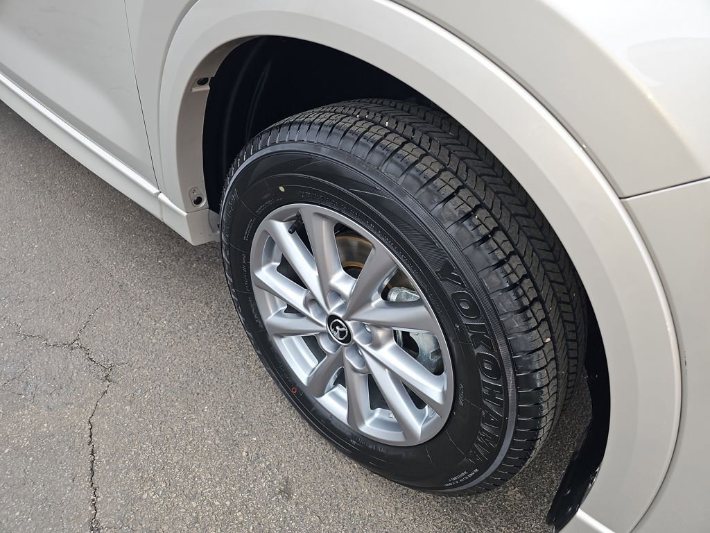 Used 2025 MAZDA CX-5 AWD 2.5 S w/ Select Package image 11