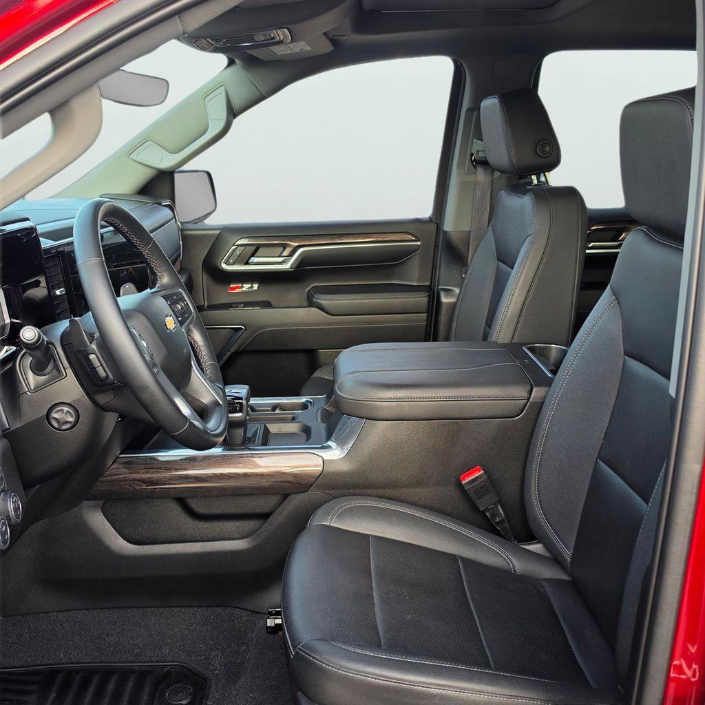 Used 2023 Chevrolet Silverado 1500 LTZ w/ LTZ Premium Texas Edition AWD/4WD image 17