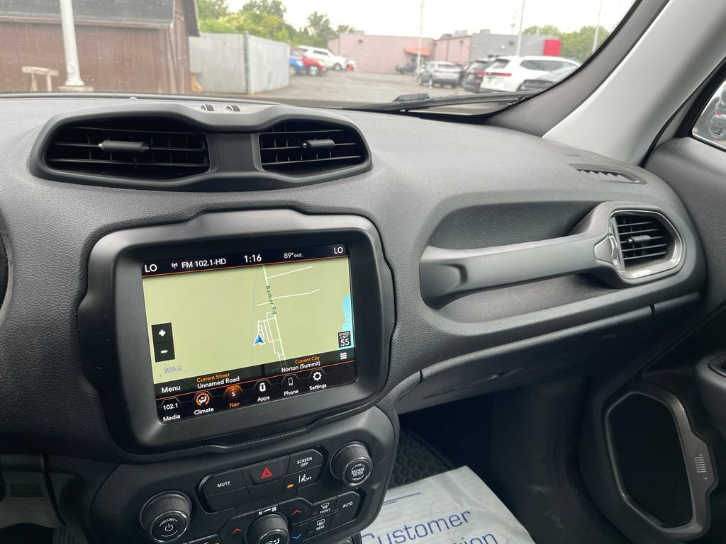 Used 2023 Jeep Renegade Latitude AWD/4WD image 18