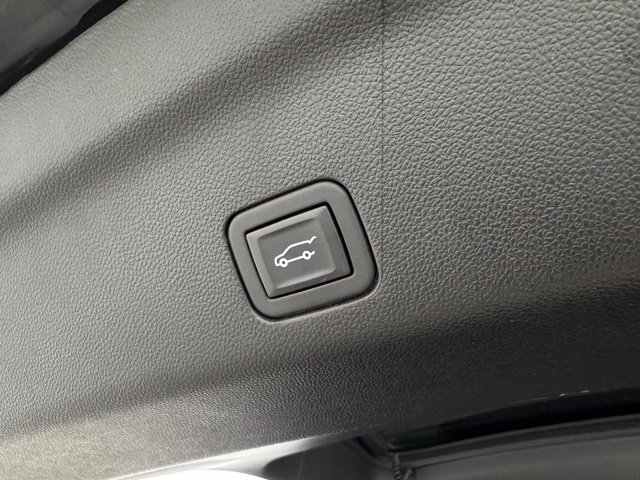 Certified 2023 Chevrolet Tahoe Premier w/ Premium Package 2 AWD/4WD image 49