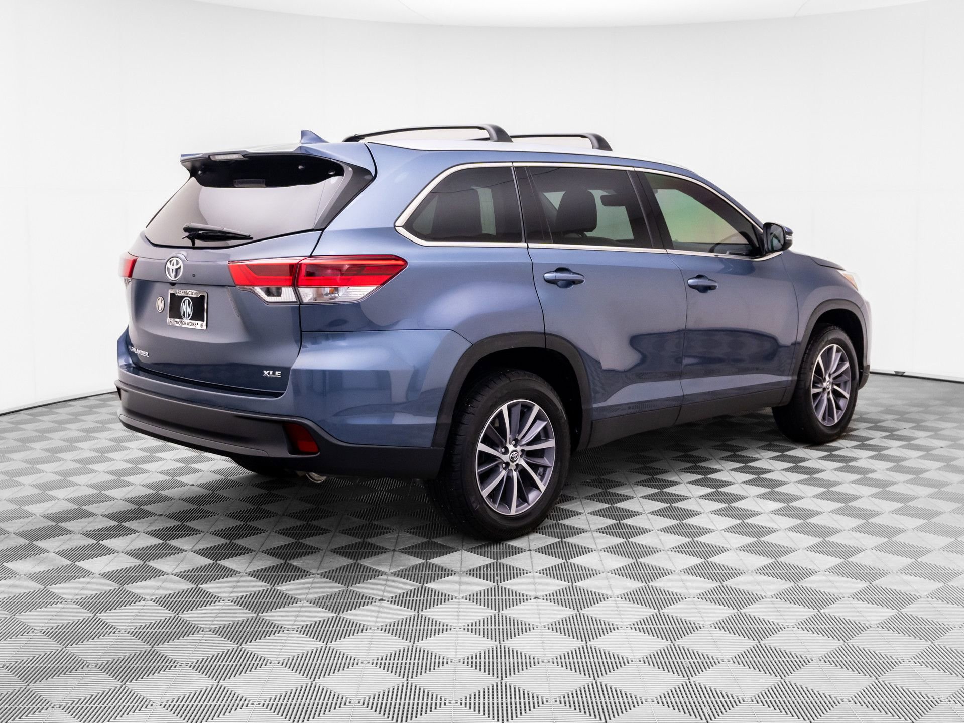 Used 2019 Toyota Highlander XLE image 5