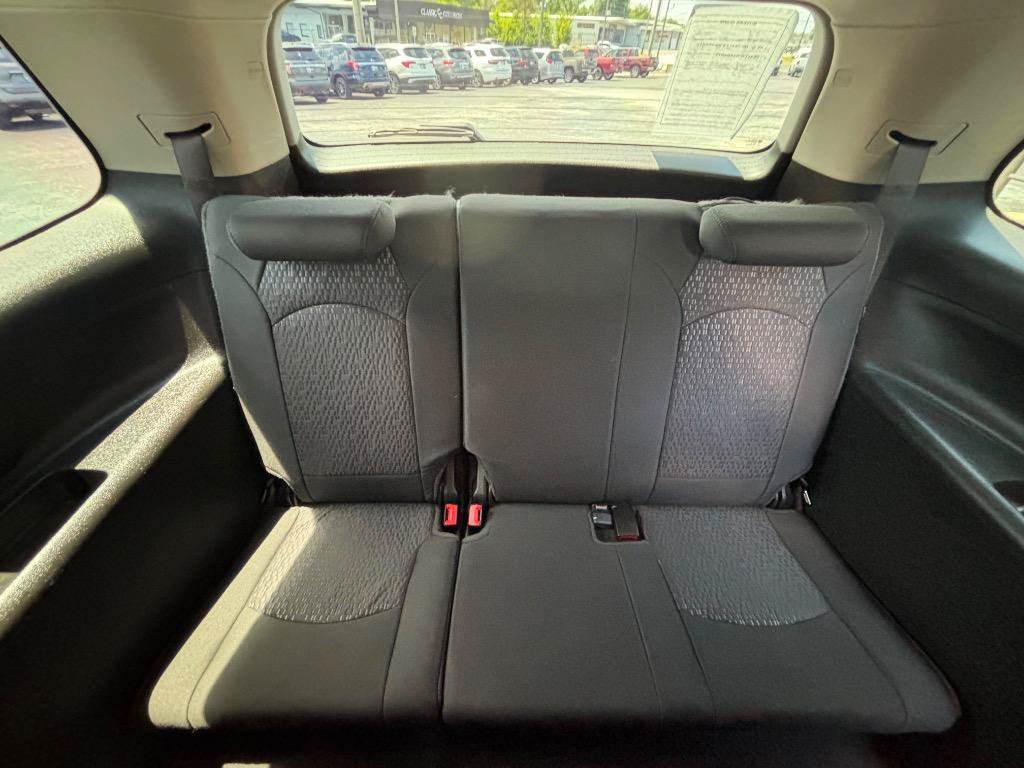 Used 2011 GMC Acadia SL w/ Preferred Package AWD/4WD image 27