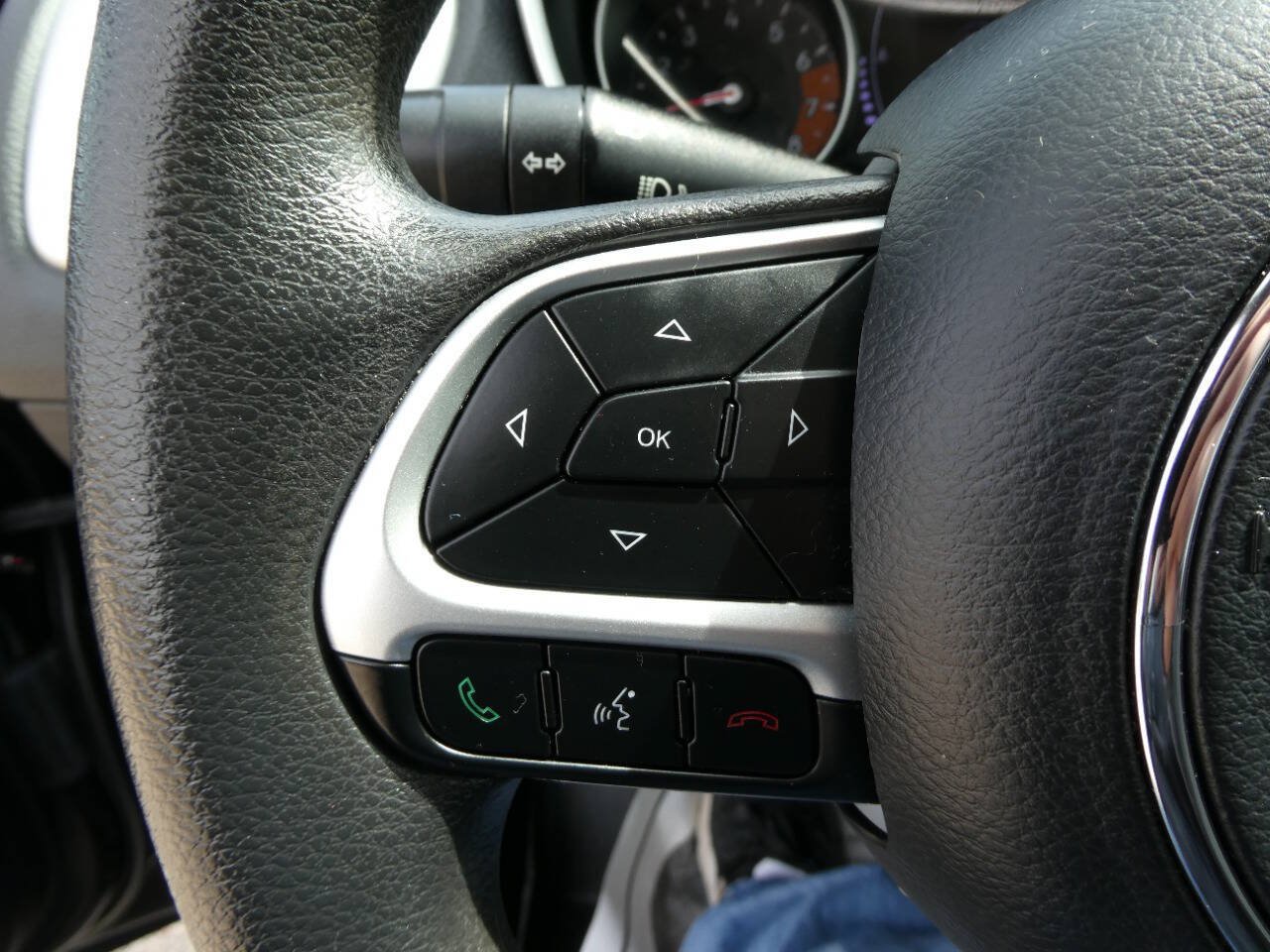Used 2019 Jeep Compass Sport AWD/4WD image 12