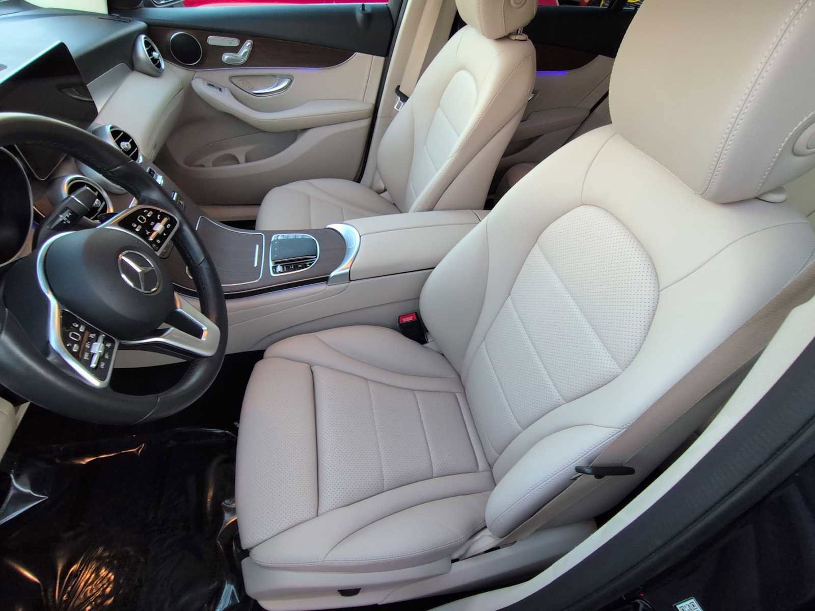 Used 2022 Mercedes-Benz GLC 300 4MATIC image 17