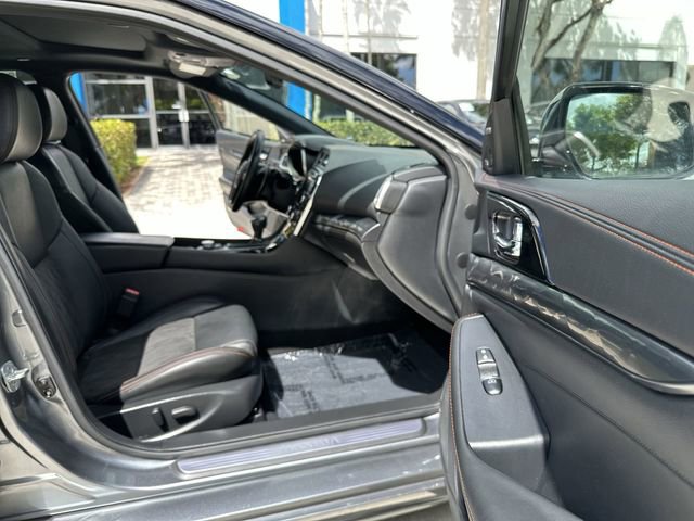Used 2023 Nissan Maxima SR w/ Sport Mat Group image 29