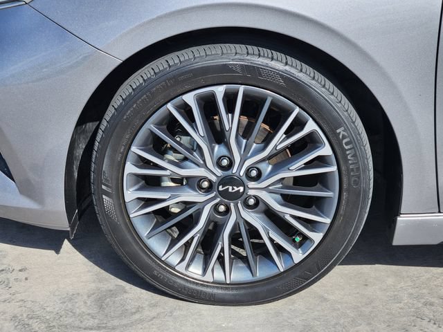 Used 2023 Kia Forte GT-Line w/ GT-Line Premium Package FWD image 11
