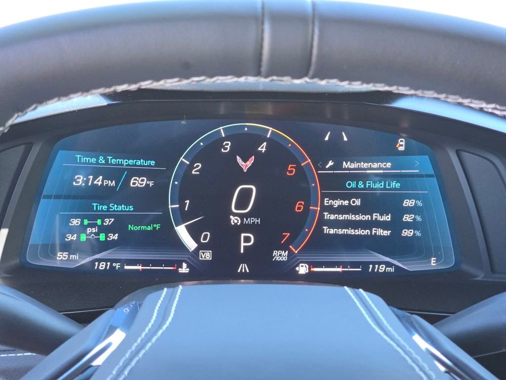 Used 2025 Chevrolet Corvette Stingray Coupe w/ 1LT image 15